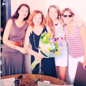 Meet your Posher, Noga